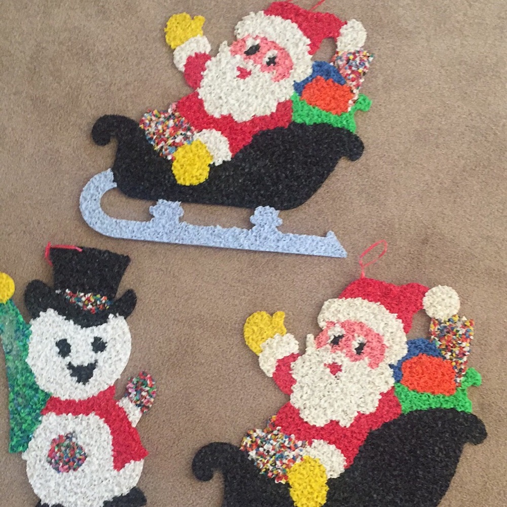 Vintage Popcorn Christmas Wall Hangings